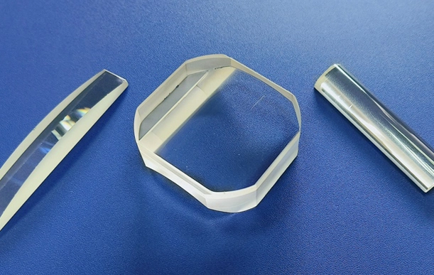 cylindrical lens optics