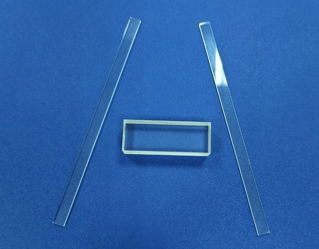 Features of Quartz Fused Silica Windows